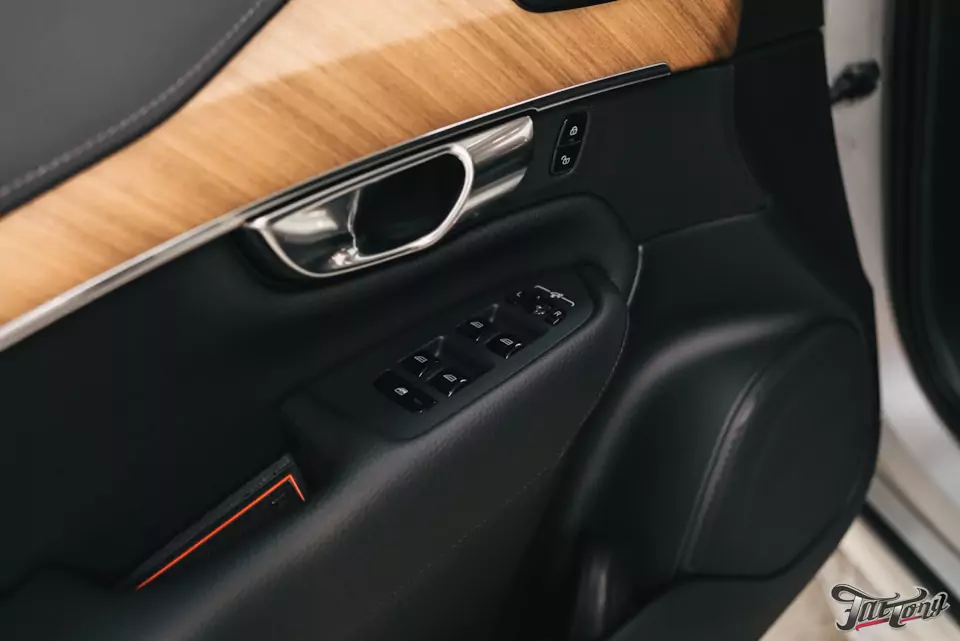 Детейлинг салона для Volvo XC90